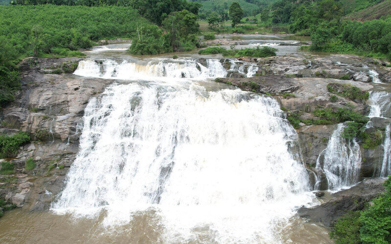 Begin your Nghe An Tours with a scenic adventure